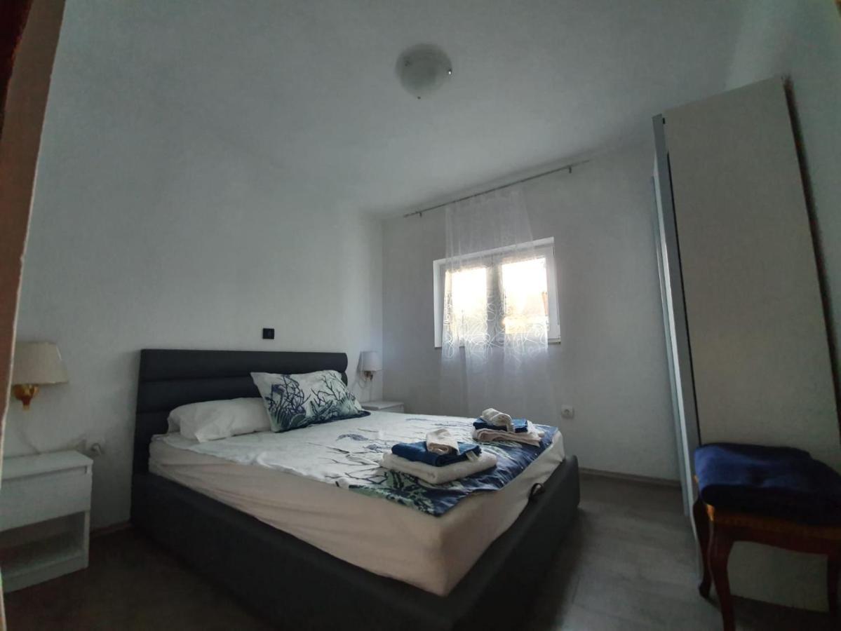 Apartmani Lucija Maslenica Eksteriør billede