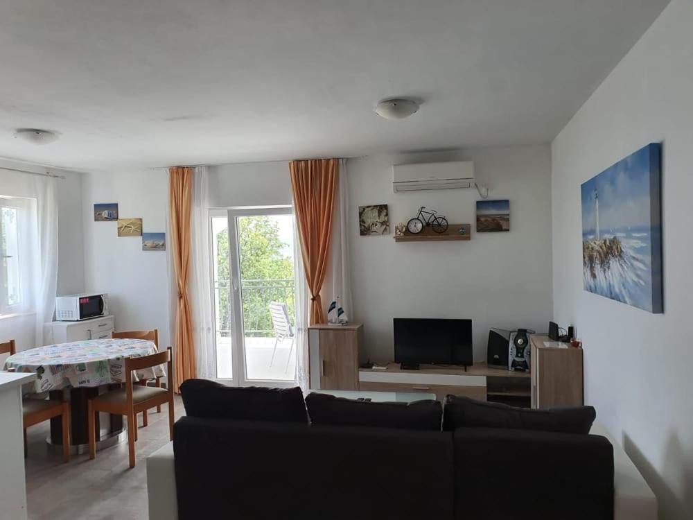 Apartmani Lucija Maslenica Eksteriør billede